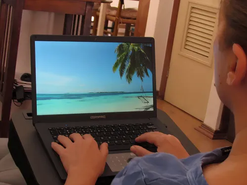 Suporte Para Notebook E Celular. Mesa De Colo Base Em Espuma - miniatura 3